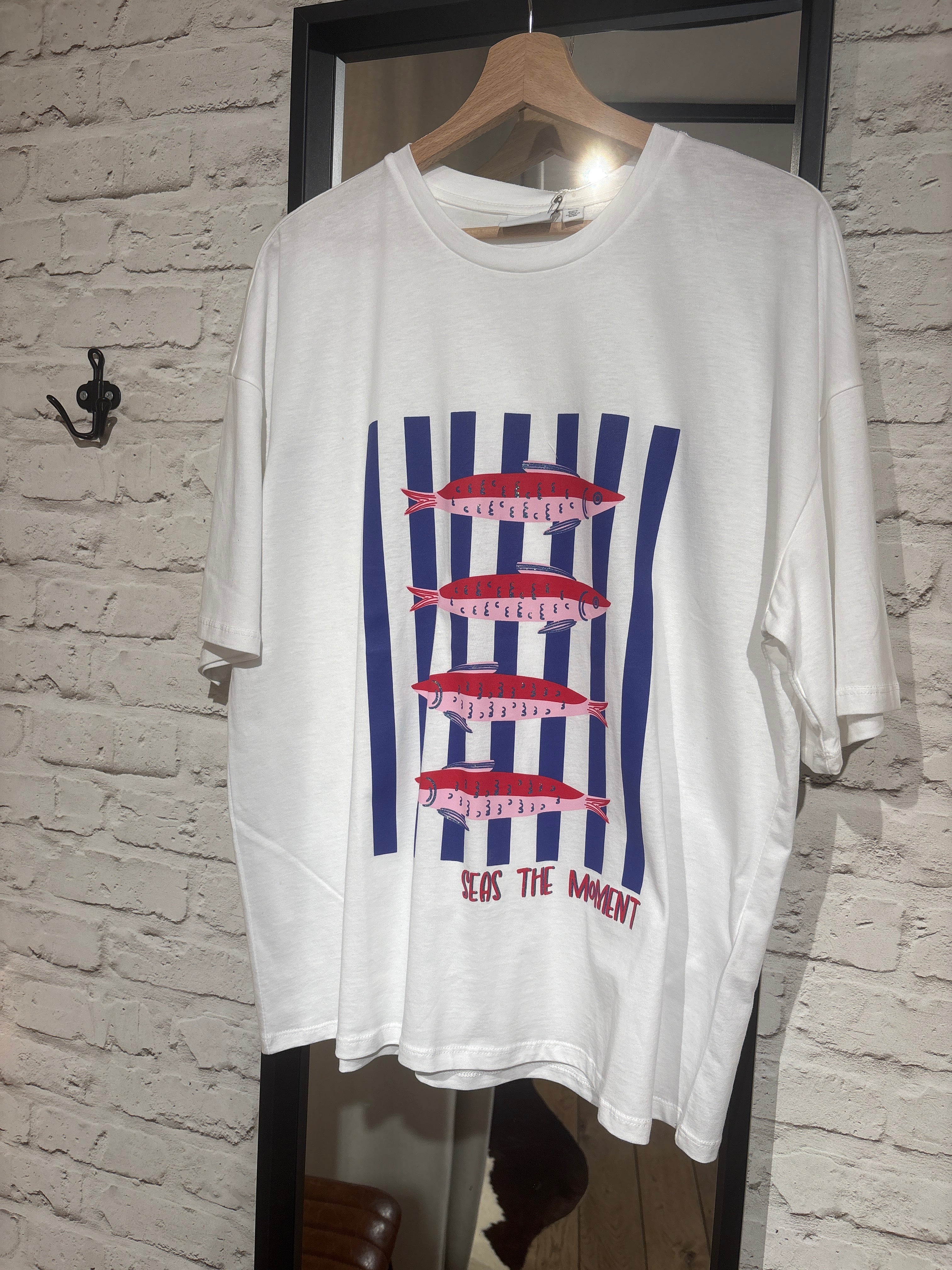 T-shirt sardines